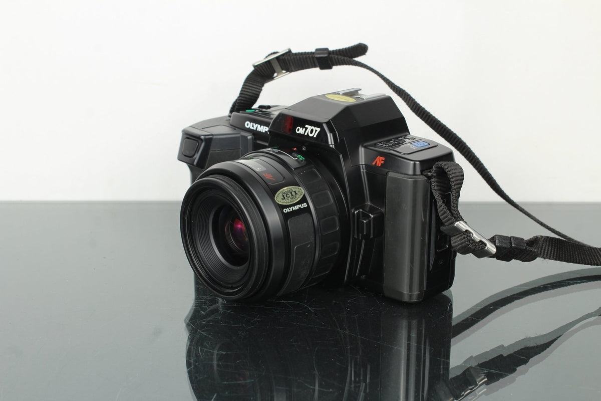 Olympus OM707 AF + Olympus AF 23 - 70mm 1:3.5 - 4.5 lens - Dutch|Thrift