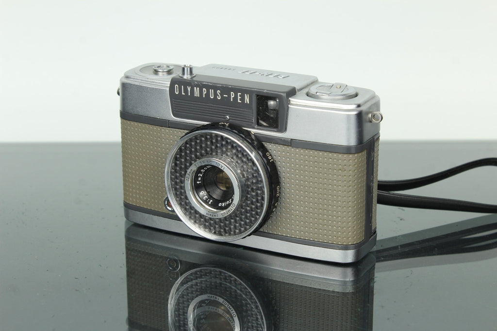 Olympus Pen EE - Dutch|Thrift