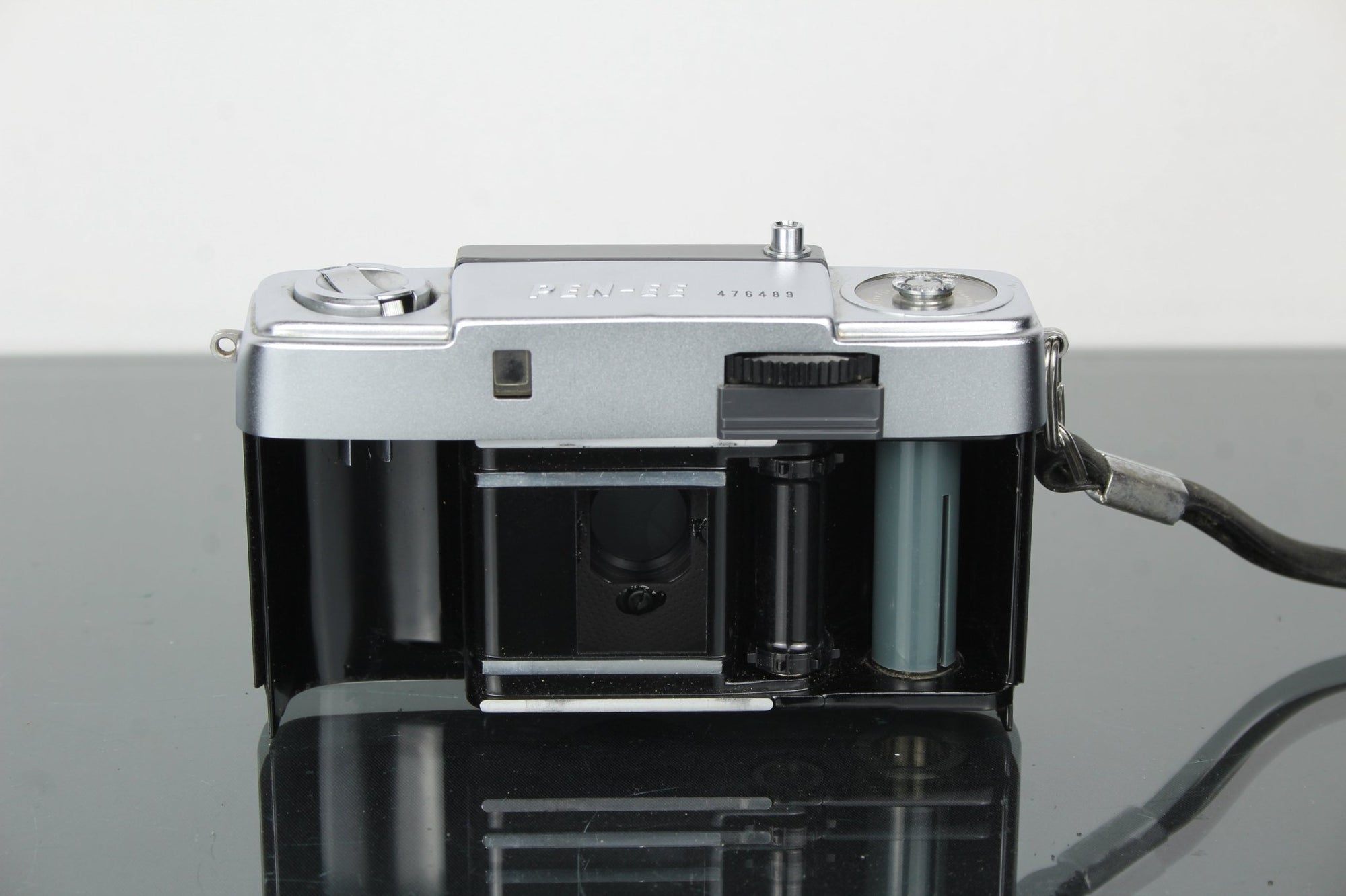 Olympus PEN - EE - Dutch|Thrift