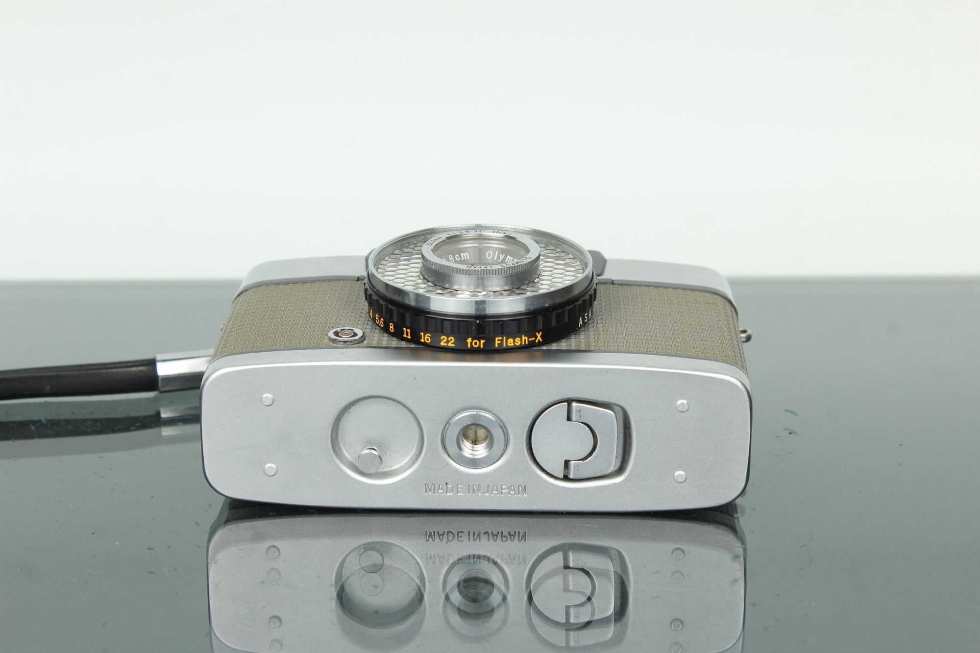 Olympus Pen EE - Dutch|Thrift