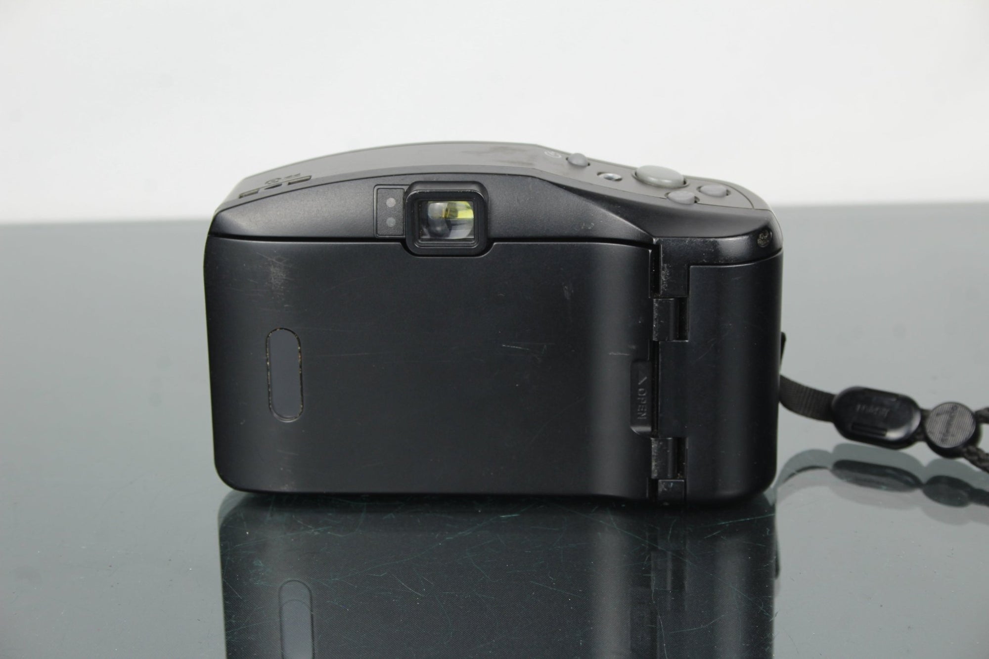 Olympus Superzoom 700BF - Dutch|Thrift