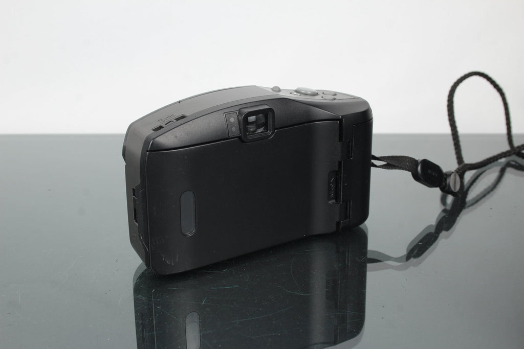 Olympus Superzoom 700BF - Dutch|Thrift