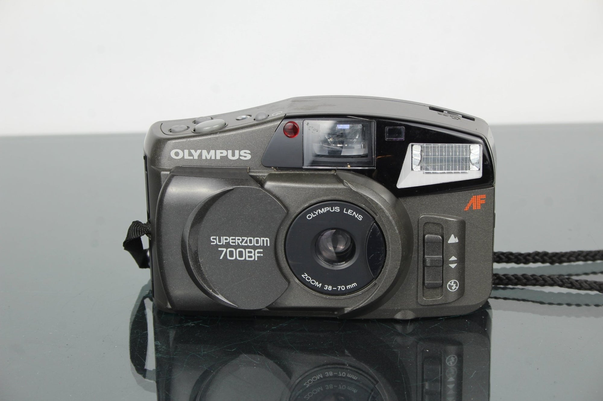 Olympus Superzoom 700BF - Dutch|Thrift