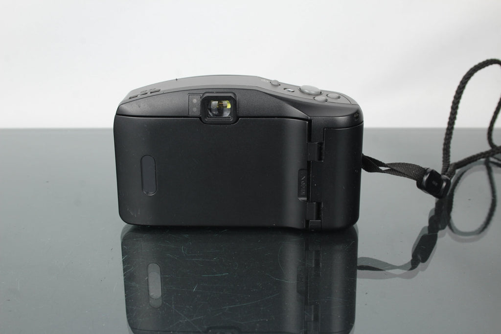 Olympus Superzoom 700BF - Dutch|Thrift