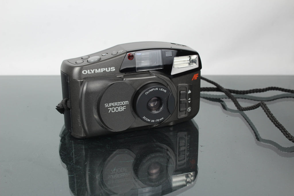 Olympus Superzoom 700BF - Dutch|Thrift