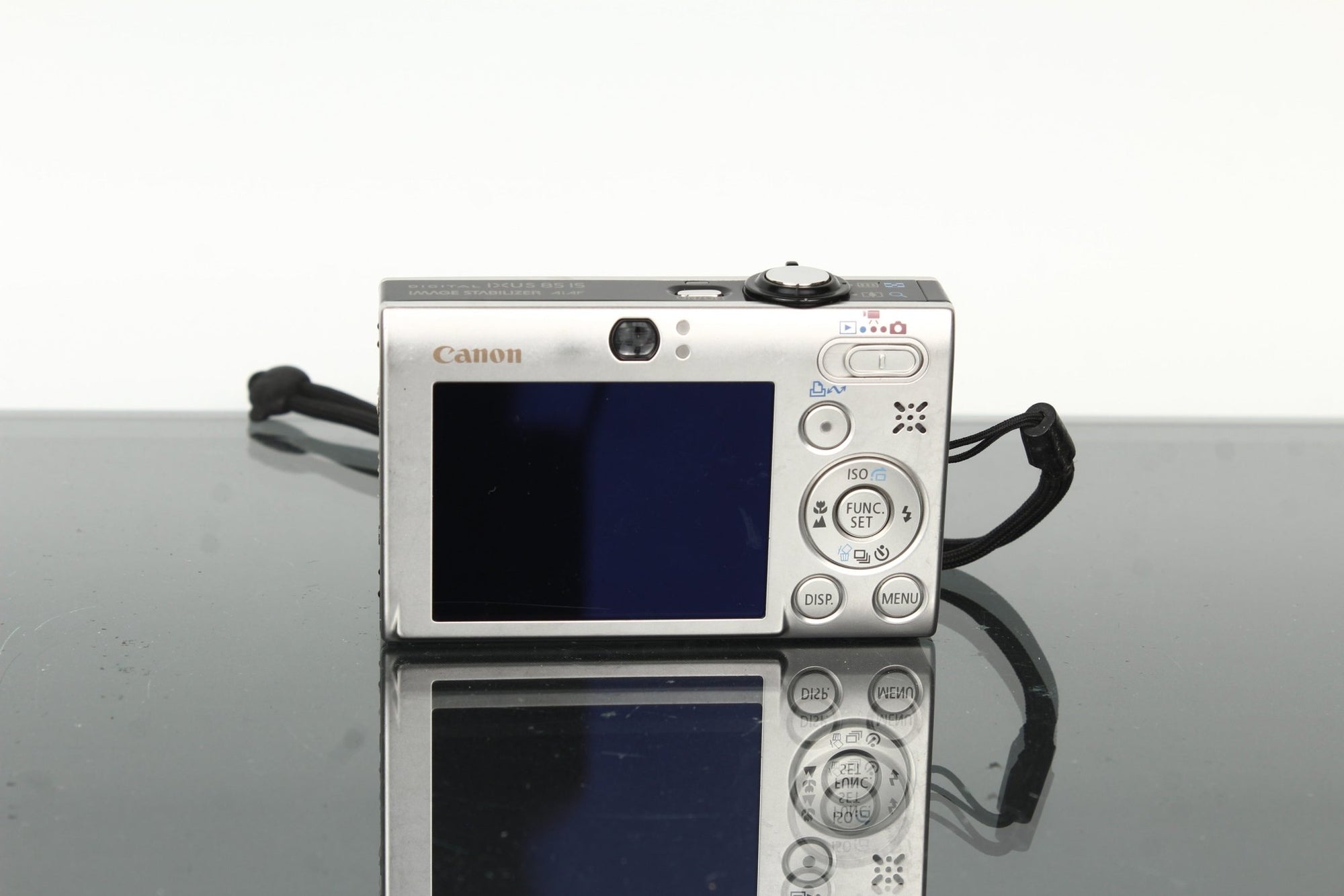 Olympus Trip 35 - Dutch|Thrift