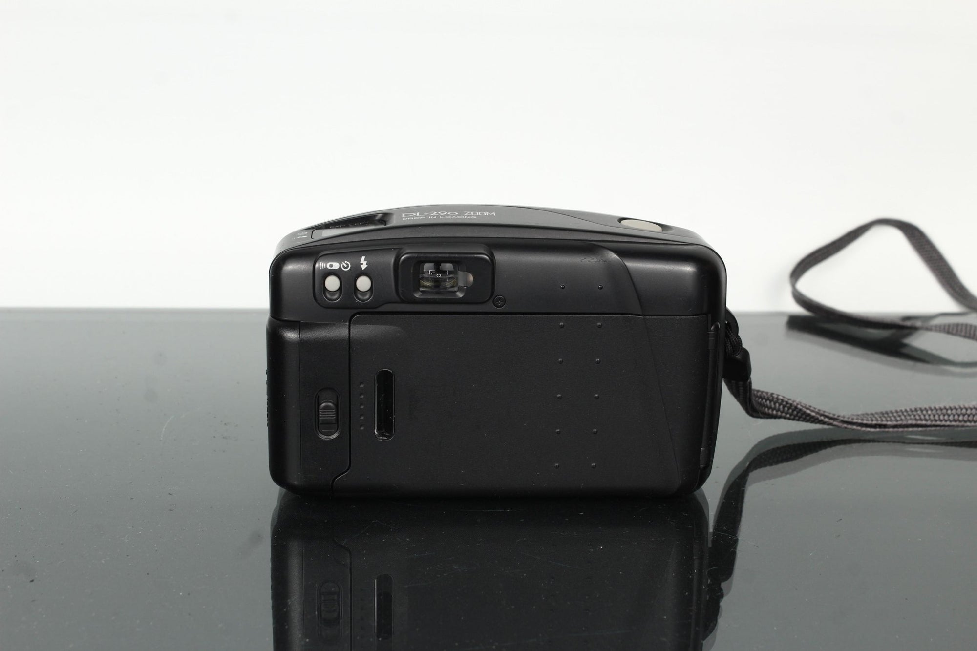 Olympus Trip 35 - Dutch|Thrift