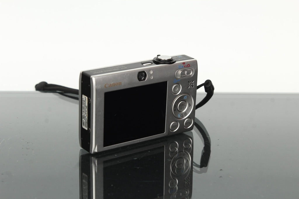 Olympus Trip 35 - Dutch|Thrift