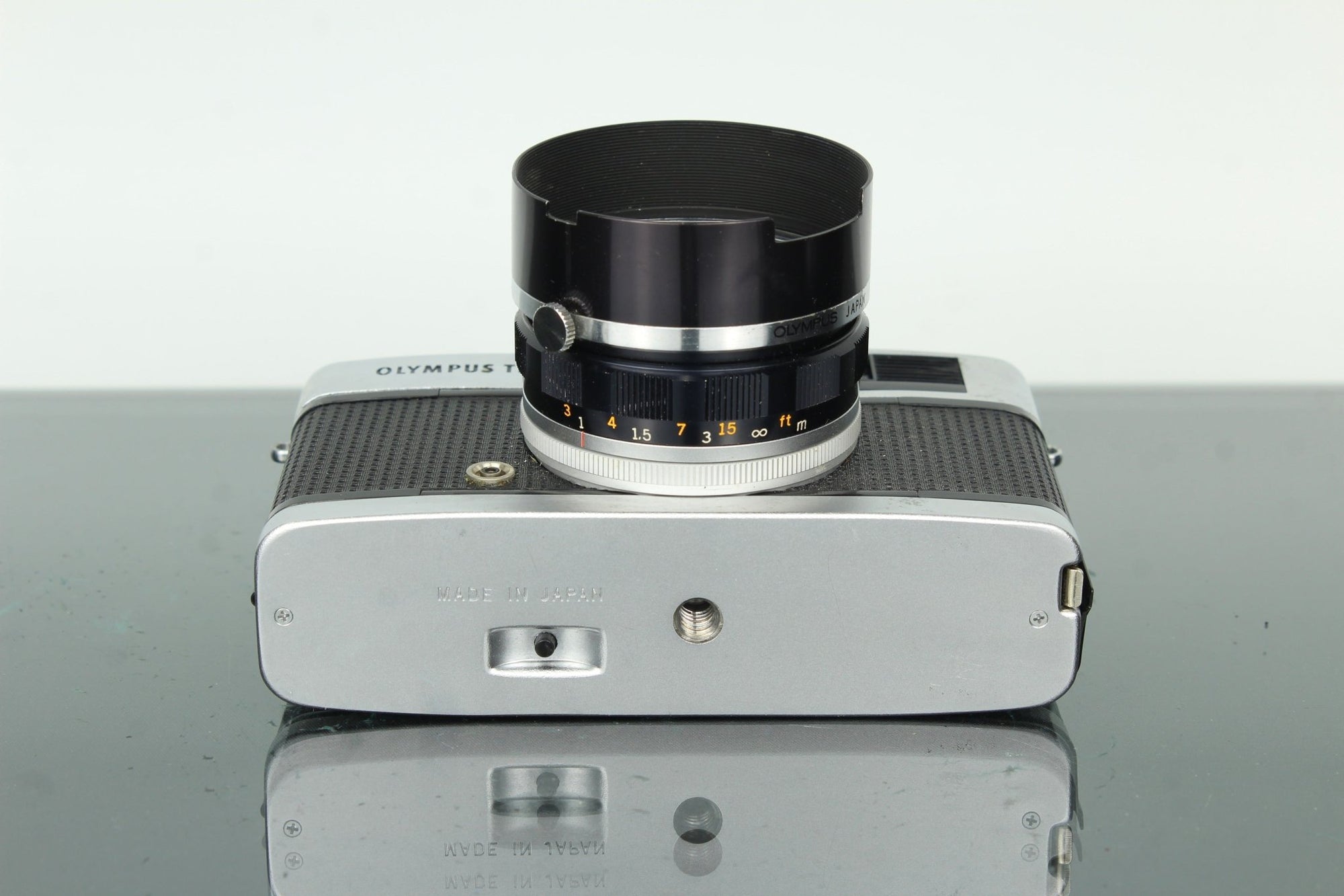 Olympus Trip 35 - Dutch|Thrift