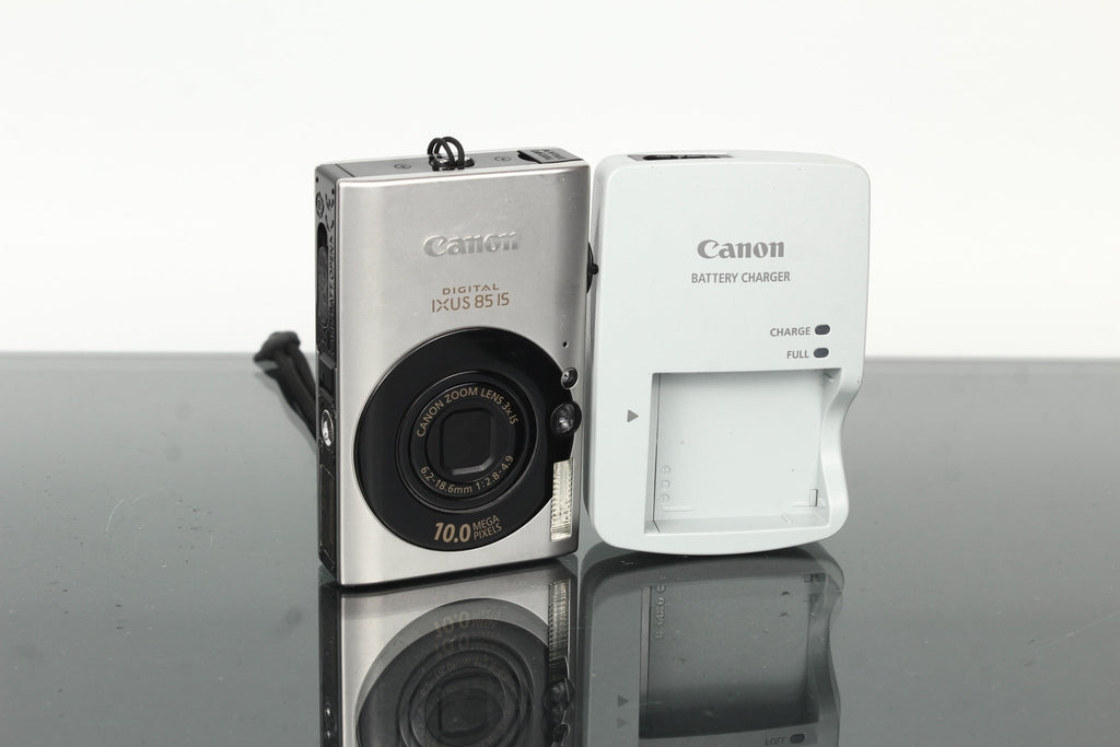 Olympus Trip 35 - Dutch|Thrift