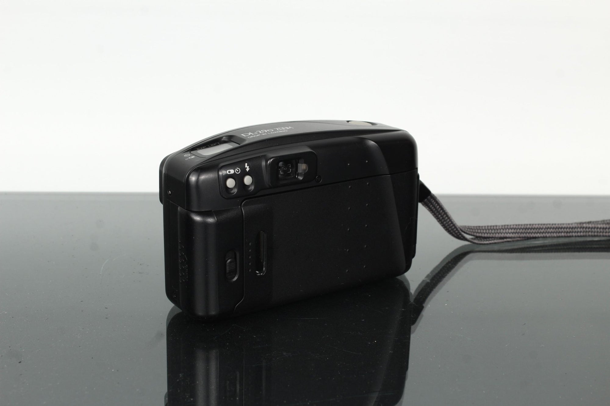 Olympus Trip 35 - Dutch|Thrift