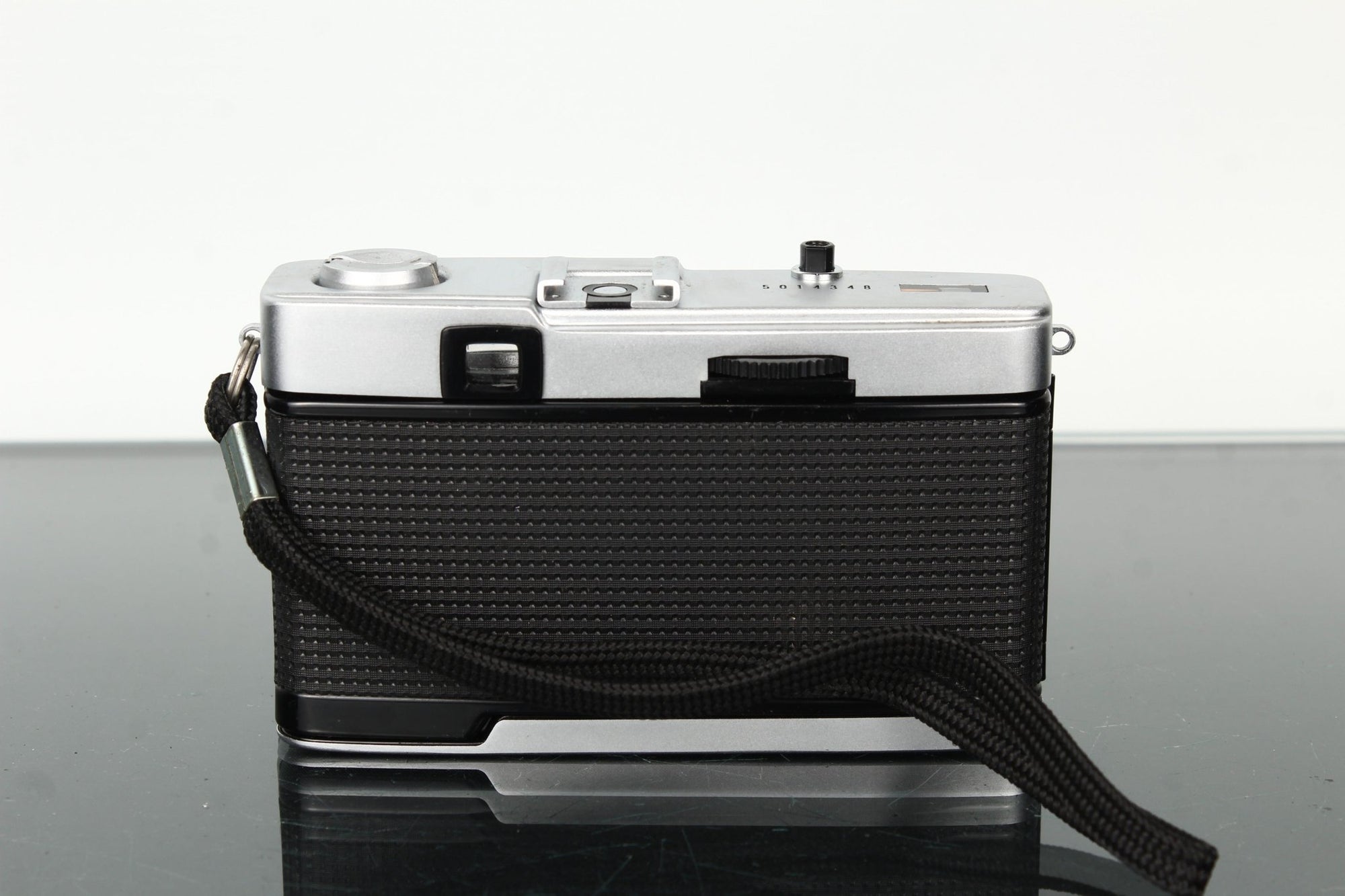 Olympus Trip 35 - Dutch|Thrift