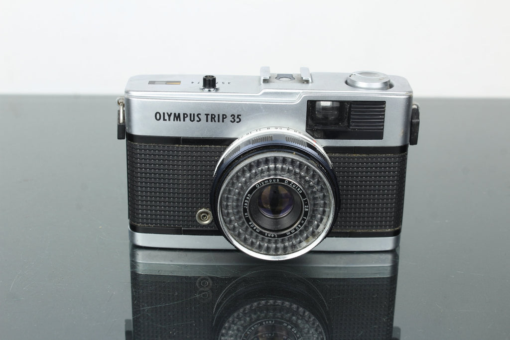 Olympus TRIP 35 - Dutch|Thrift
