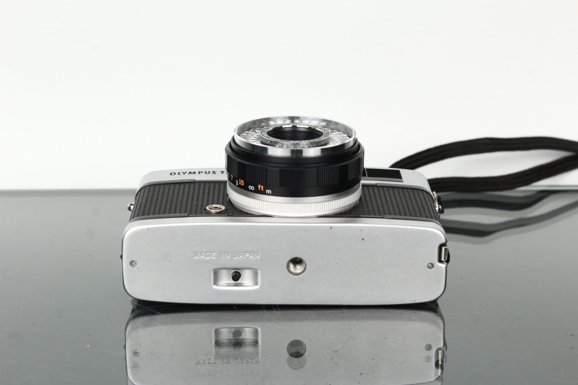 Olympus Trip 35 - Dutch|Thrift