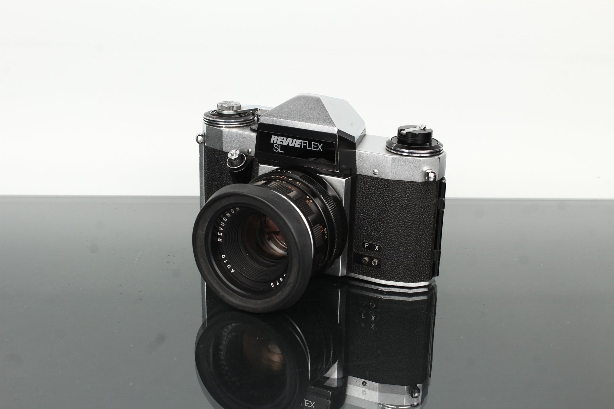 Olympus Trip 35 - Dutch|Thrift