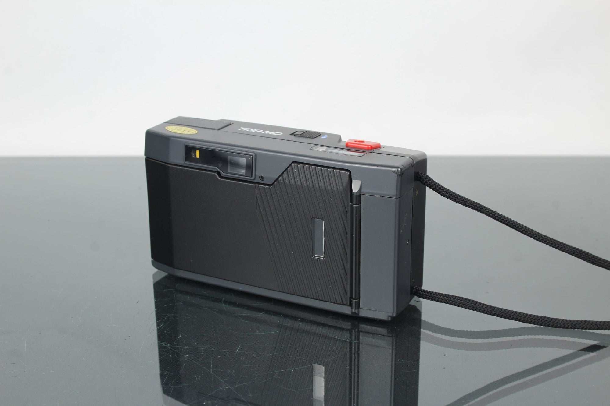 Olympus Trip MD - Dutch|Thrift