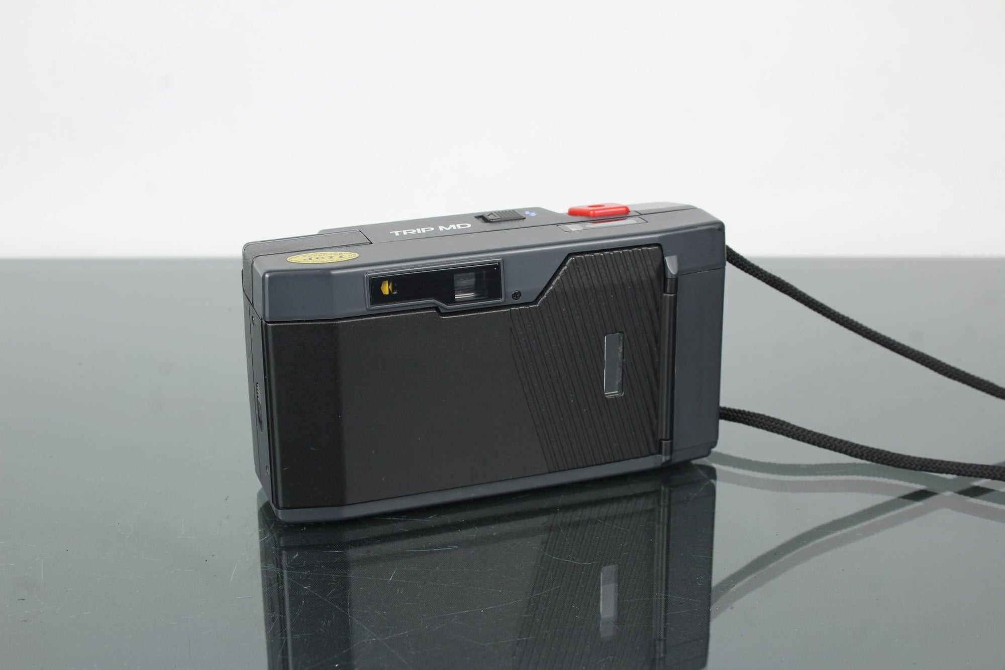 Olympus Trip MD - Dutch|Thrift