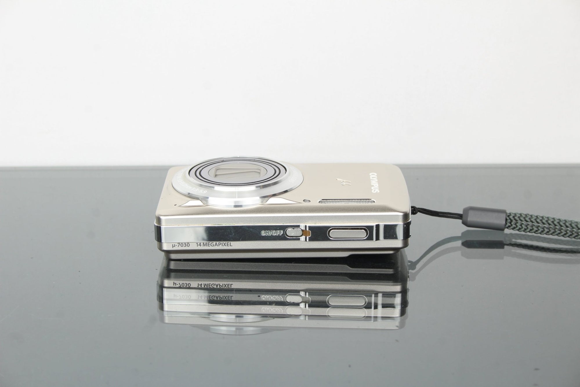 Olympus U - 7030 - Dutch|Thrift