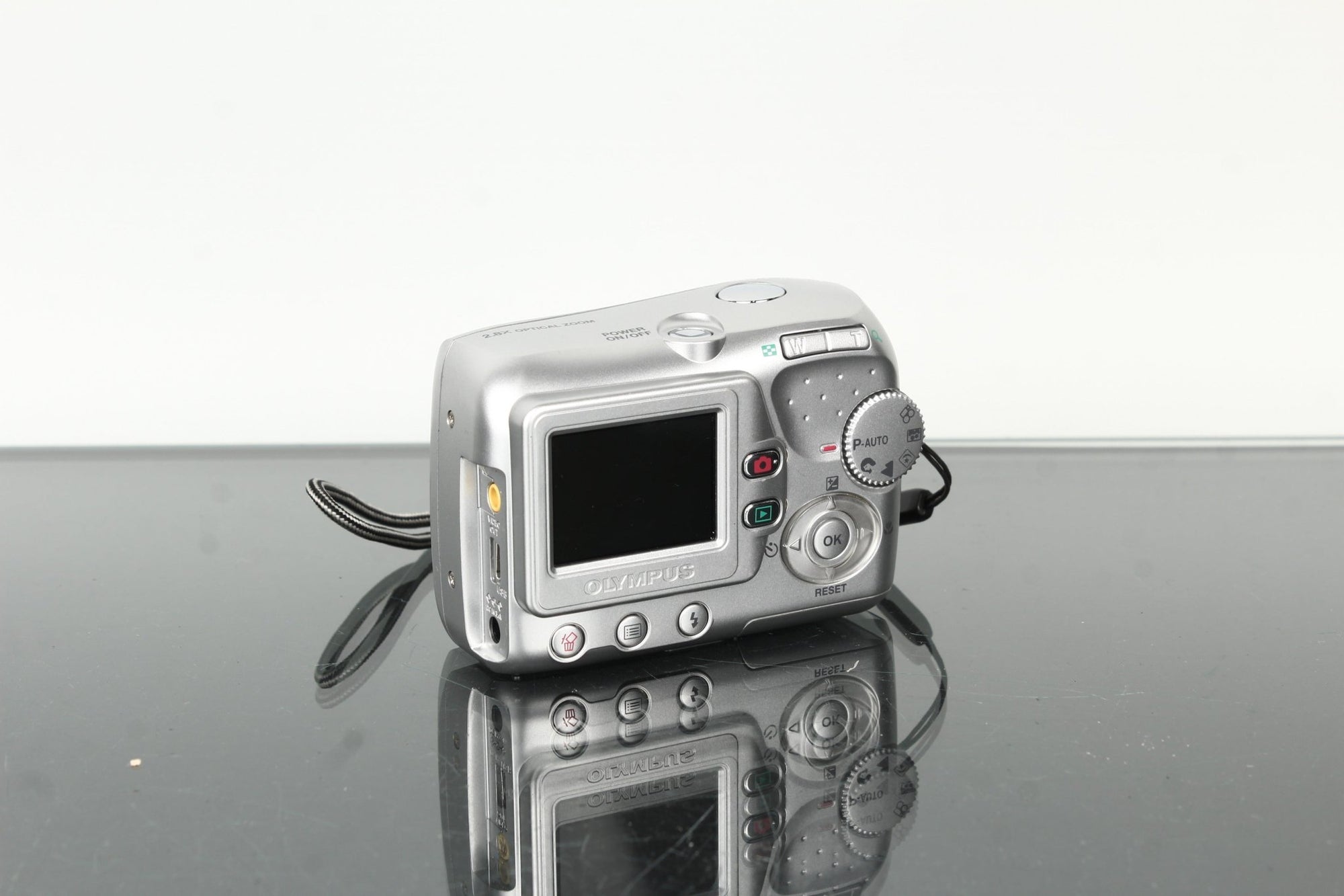 Olympus X - 710 - Dutch|Thrift