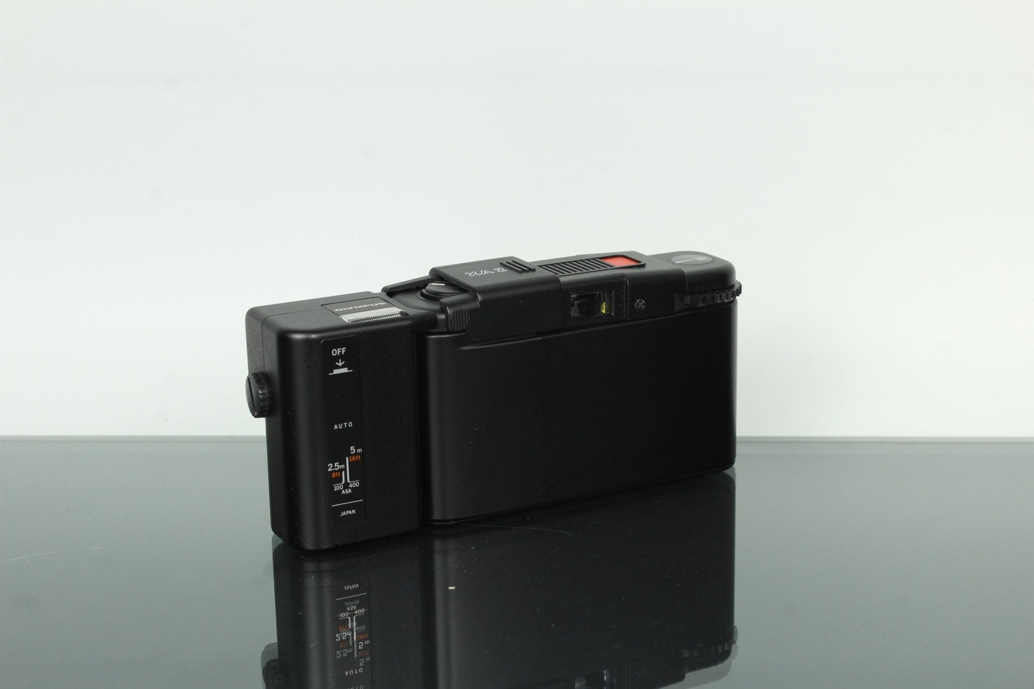 Olympus XA2 35mm Compact Film Camera with A11 Flash – Dutch|Thrift