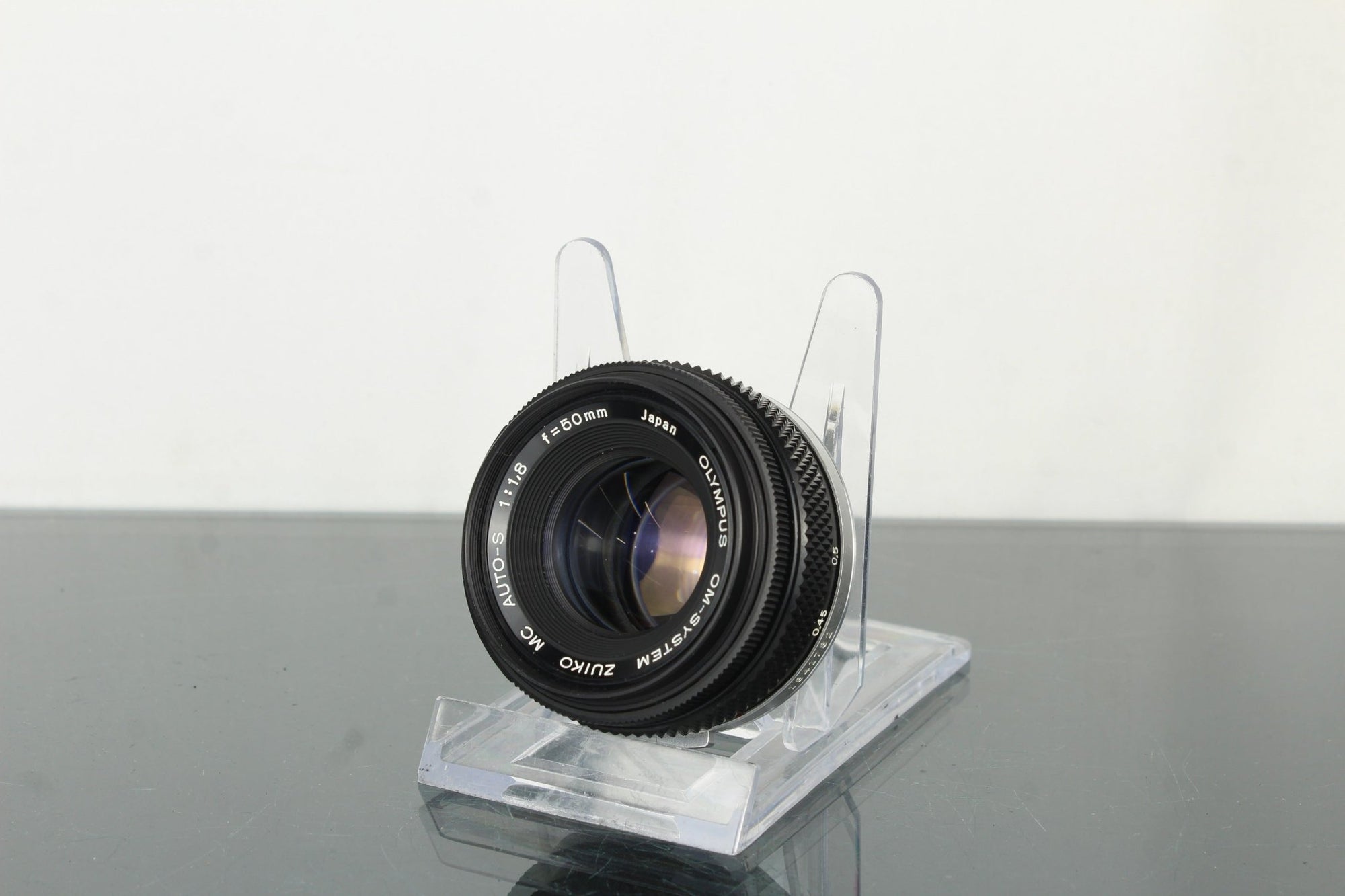 Olympus Zuiko Auto - S MC 50mm f/1.8 - Dutch|Thrift