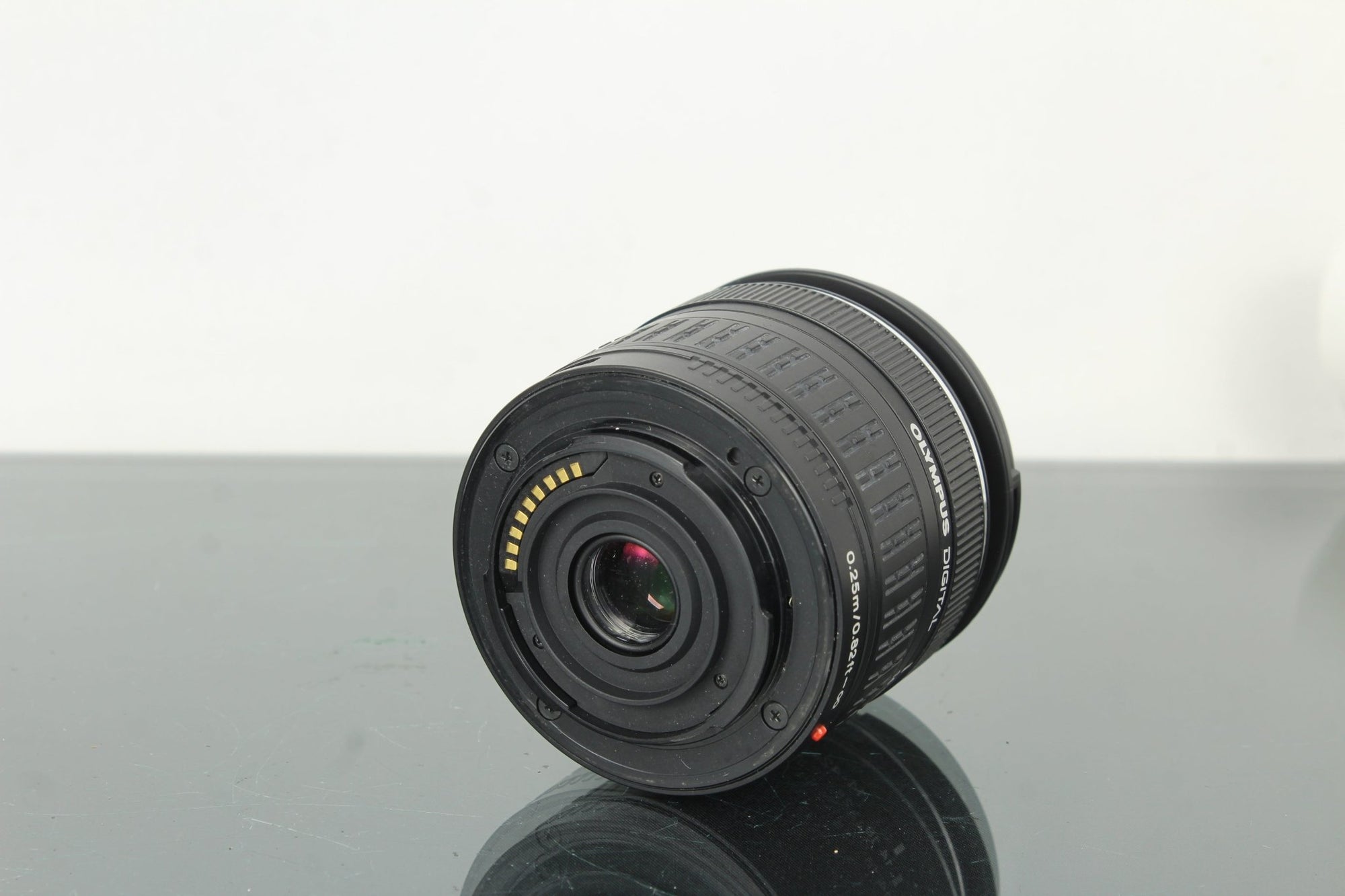 Olympus Zuiko Digital 14 - 42mm 1:3.5 - 5.6 MFT Mount - Dutch|Thrift