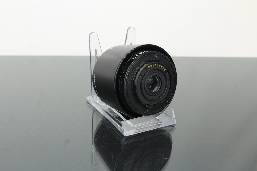 Olympus Zuiko Digital 14 - 42mm f/3.5 - 5.6 - Dutch|Thrift