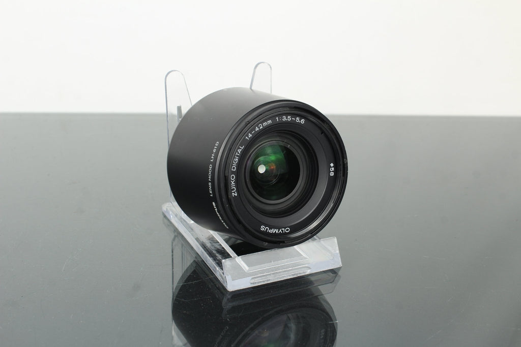 Olympus Zuiko Digital 14 - 42mm f/3.5 - 5.6 - Dutch|Thrift