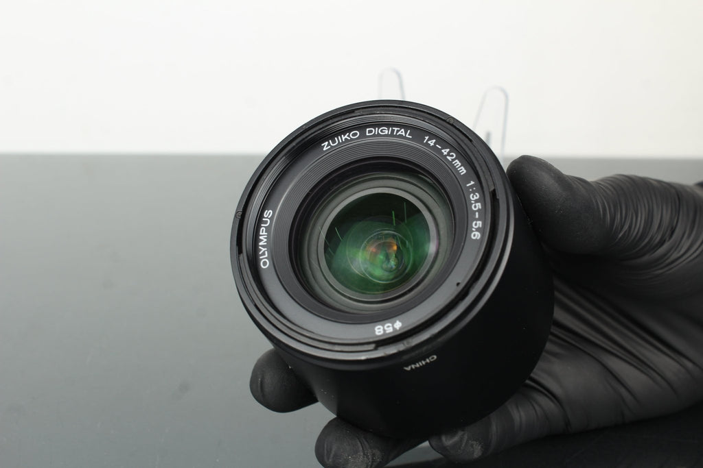 Olympus Zuiko Digital 14 - 42mm f/3.5 - 5.6 - Dutch|Thrift