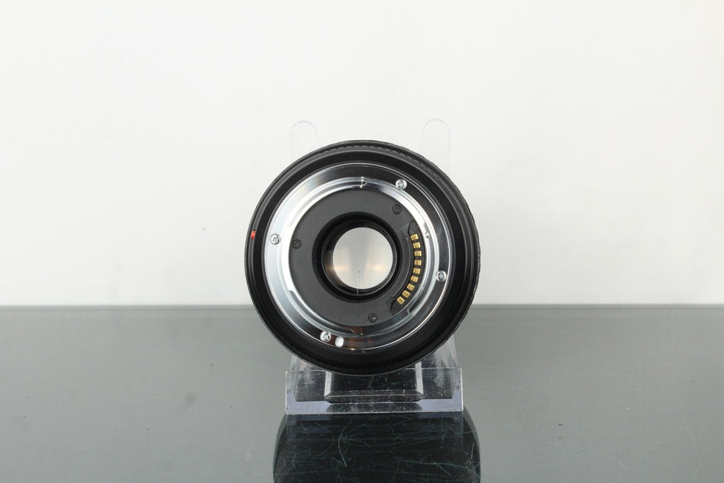 Olympus ZUIKO DIGITAL 40 - 150mm f/3.5 - 4.5 - Dutch|Thrift