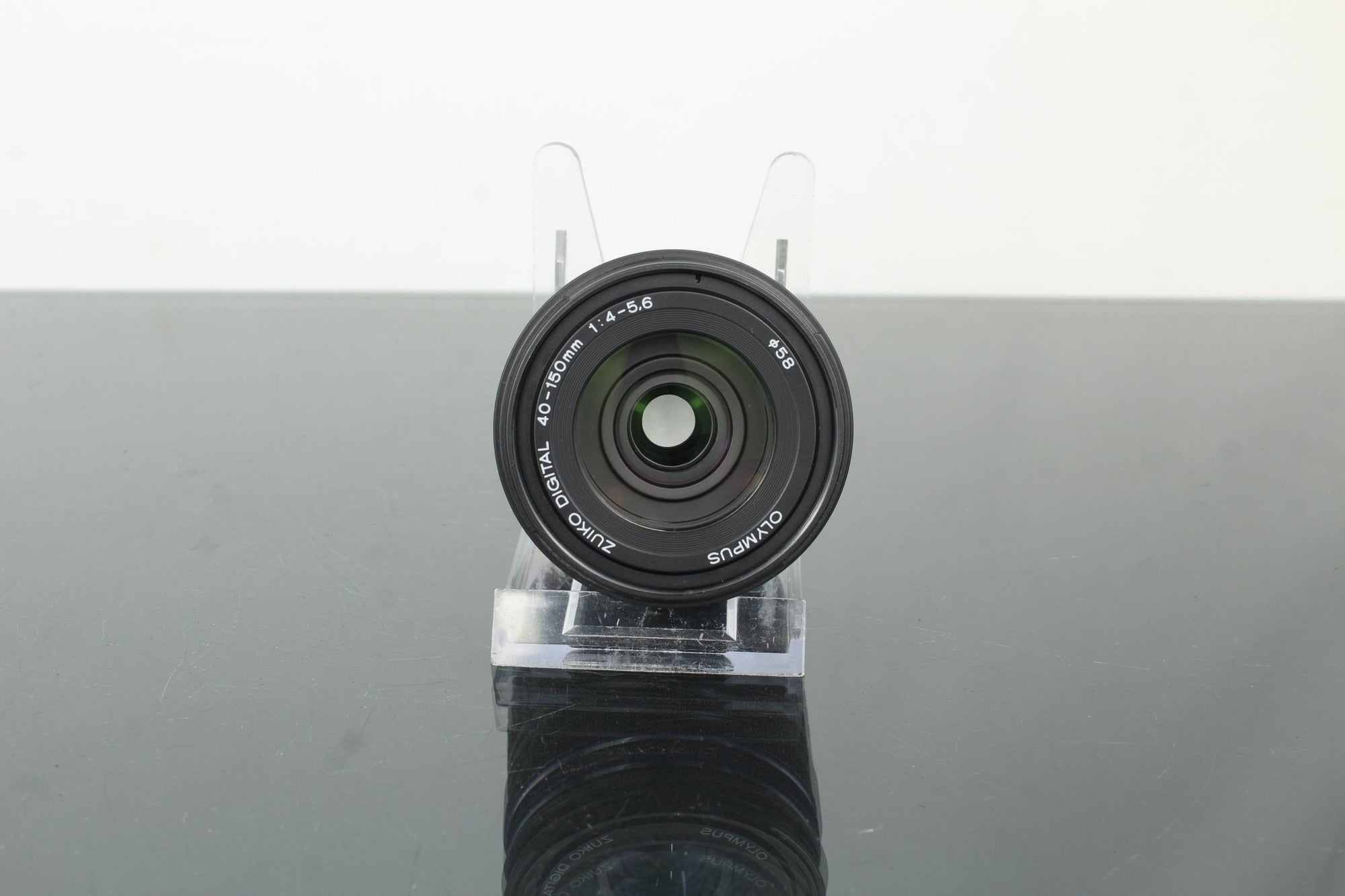 Olympus ZUIKO DIGITAL 40 - 150mm f/4 - 5.6 - Dutch|Thrift