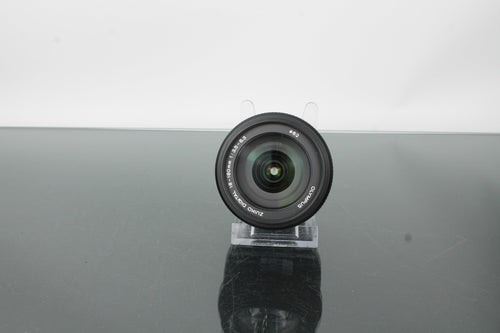Olympus Zuiko Digital ED 18 - 180mm f/3.5 - 6.3 - Dutch|Thrift