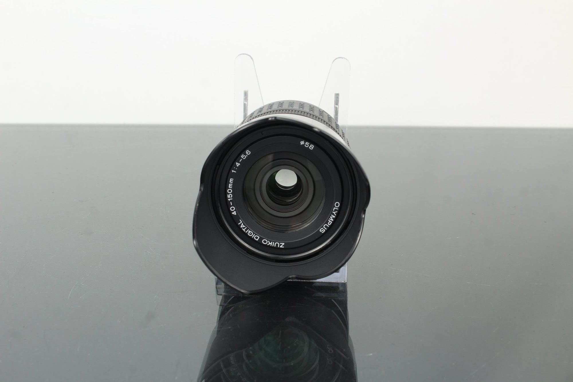 Olympus Zuiko Digital ED 40 - 150mm f/4 - 5.6 - Dutch|Thrift