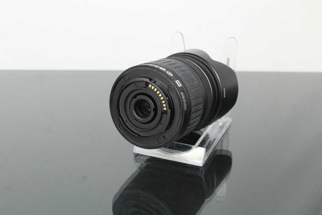 Olympus Zuiko Digital ED 40 - 150mm f/4 - 5.6 - Dutch|Thrift