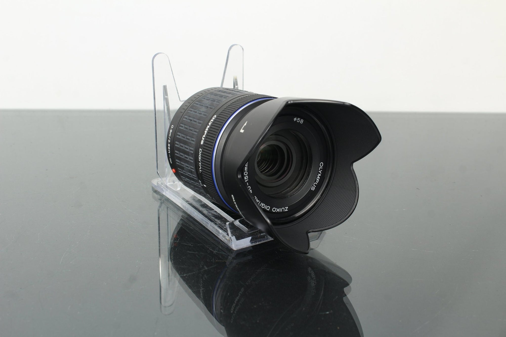 Olympus Zuiko Digital ED 40 - 150mm f/4 - 5.6 - Dutch|Thrift