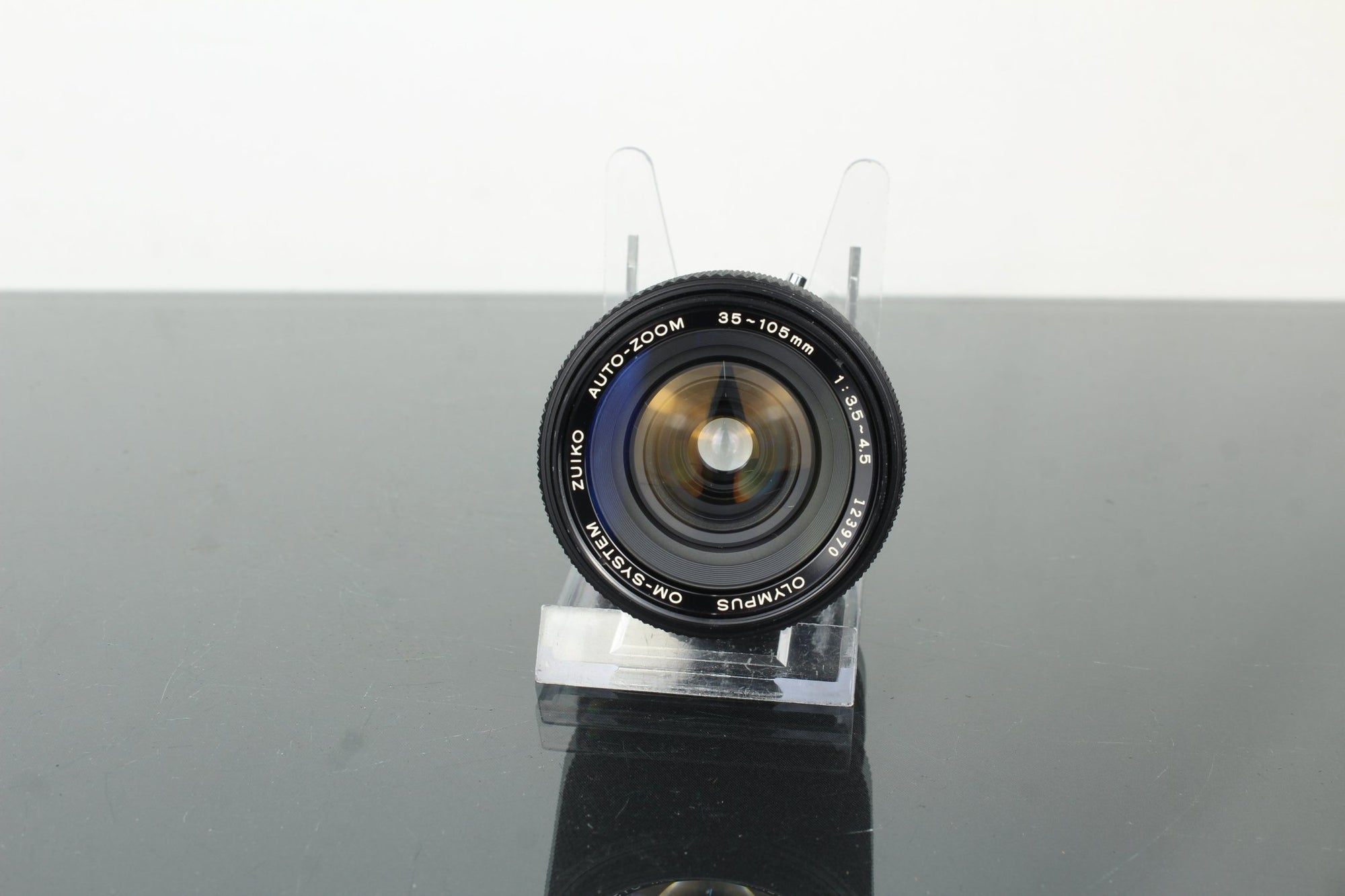 Olympus Zuiko OM 35 - 105mm f/3.5 - 4.5 Auto - Zoom Camera Lens - Dutch|Thrift