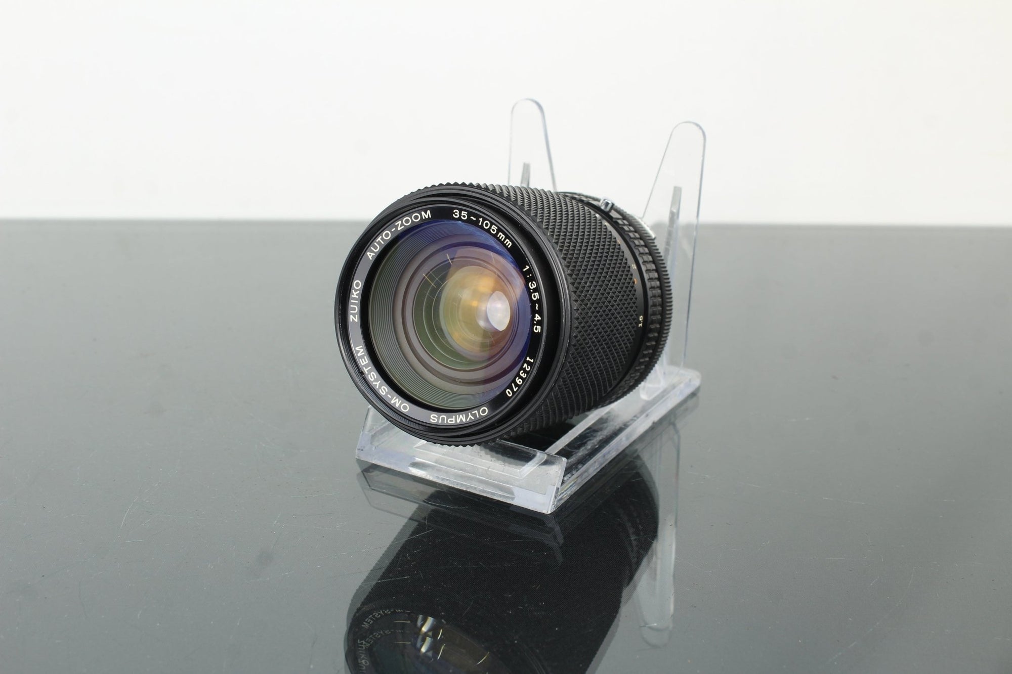 Olympus Zuiko OM 35 - 105mm f/3.5 - 4.5 Auto - Zoom Camera Lens - Dutch|Thrift