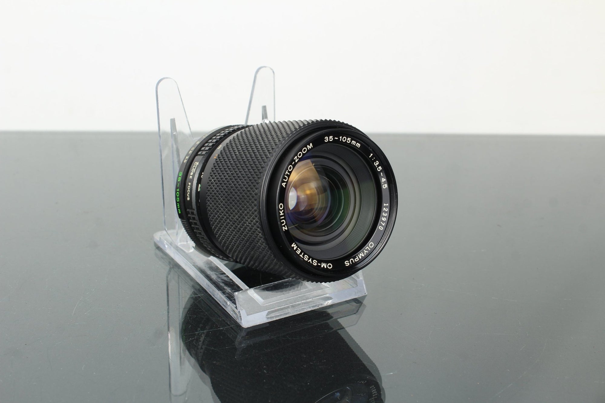 Olympus Zuiko OM 35 - 105mm f/3.5 - 4.5 Auto - Zoom Camera Lens - Dutch|Thrift