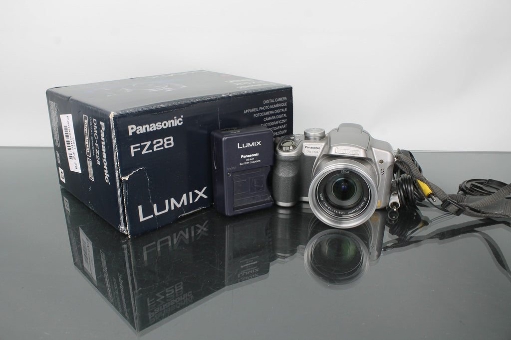 Panasonic FZ28 - Dutch|Thrift