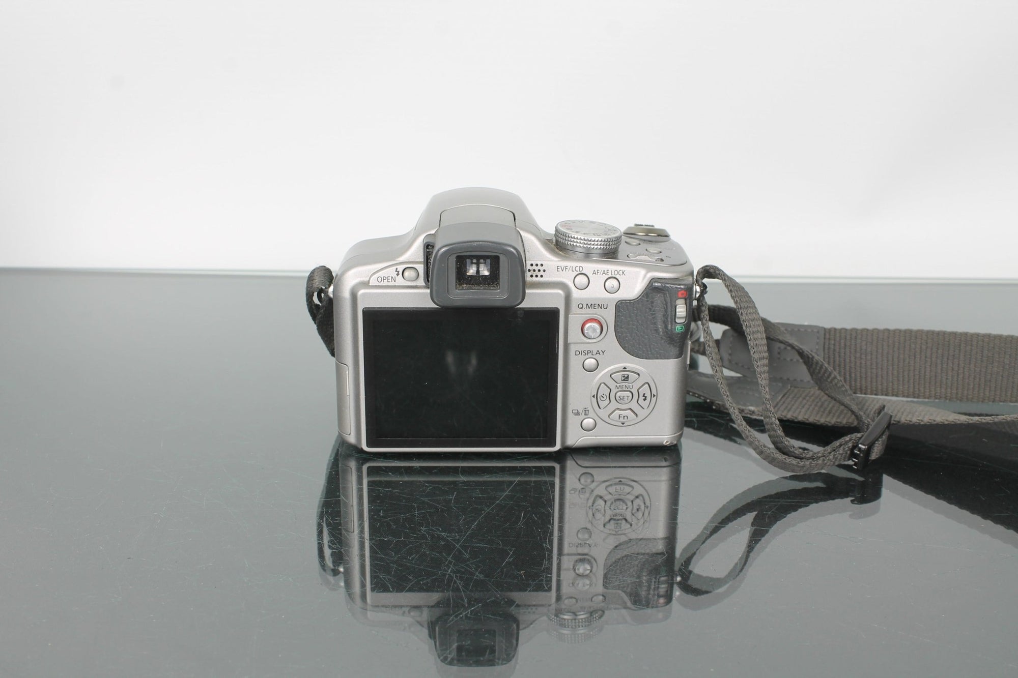 Panasonic FZ28 - Dutch|Thrift