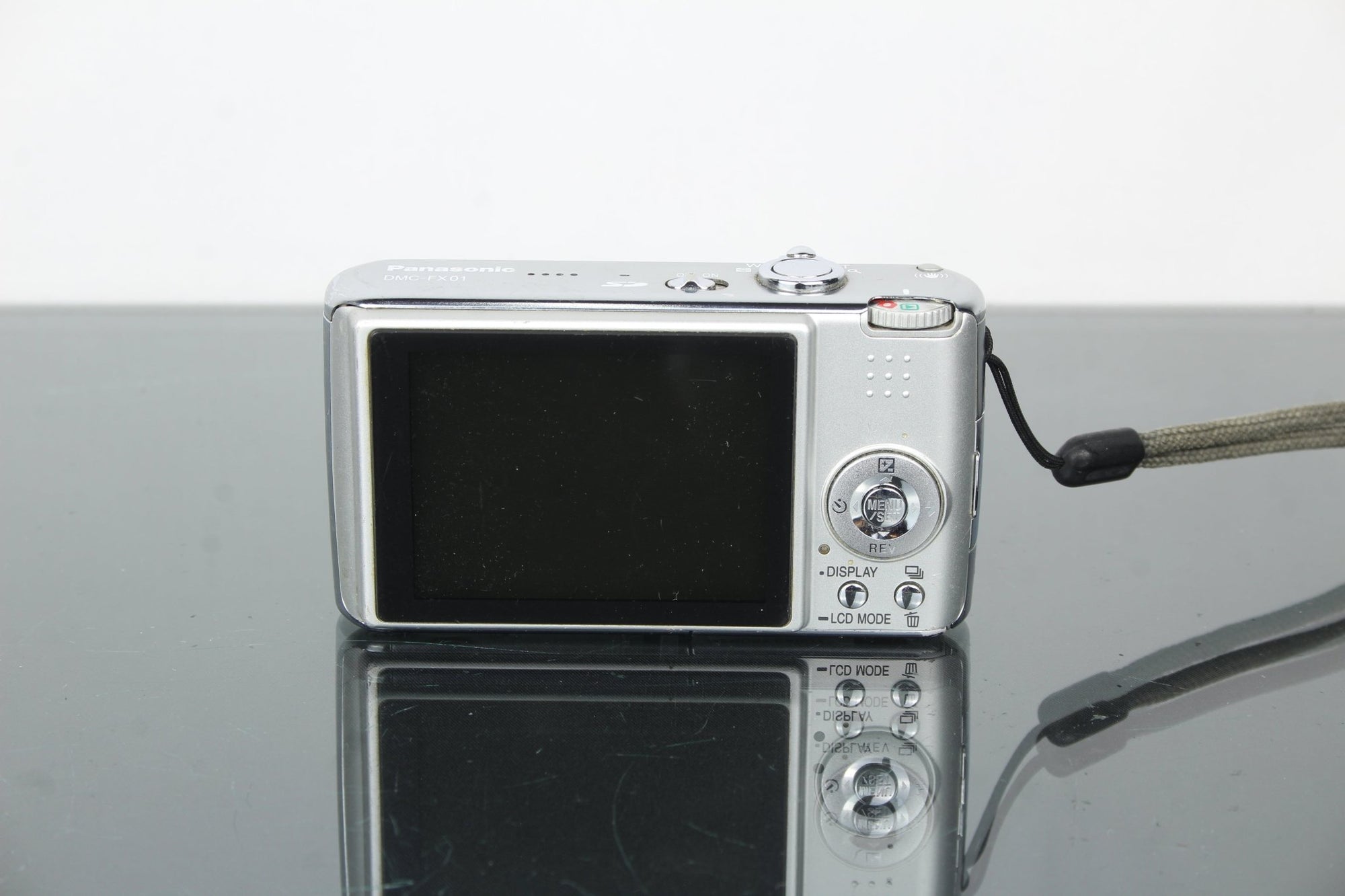 Panasonic Lumix DMC - FX01 - Dutch|Thrift