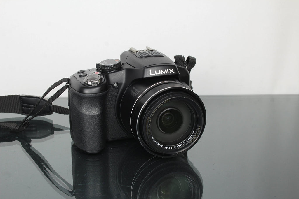 Panasonic Lumix DMC - FZ200 - Dutch|Thrift