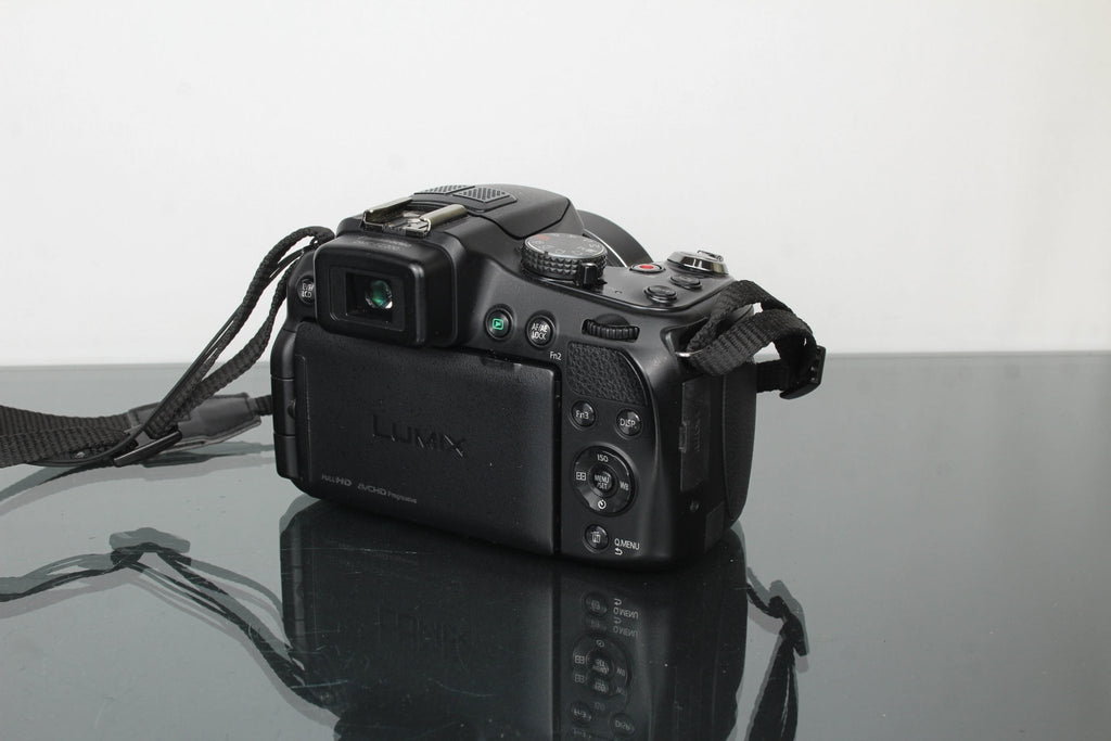 Panasonic Lumix DMC - FZ200 - Dutch|Thrift