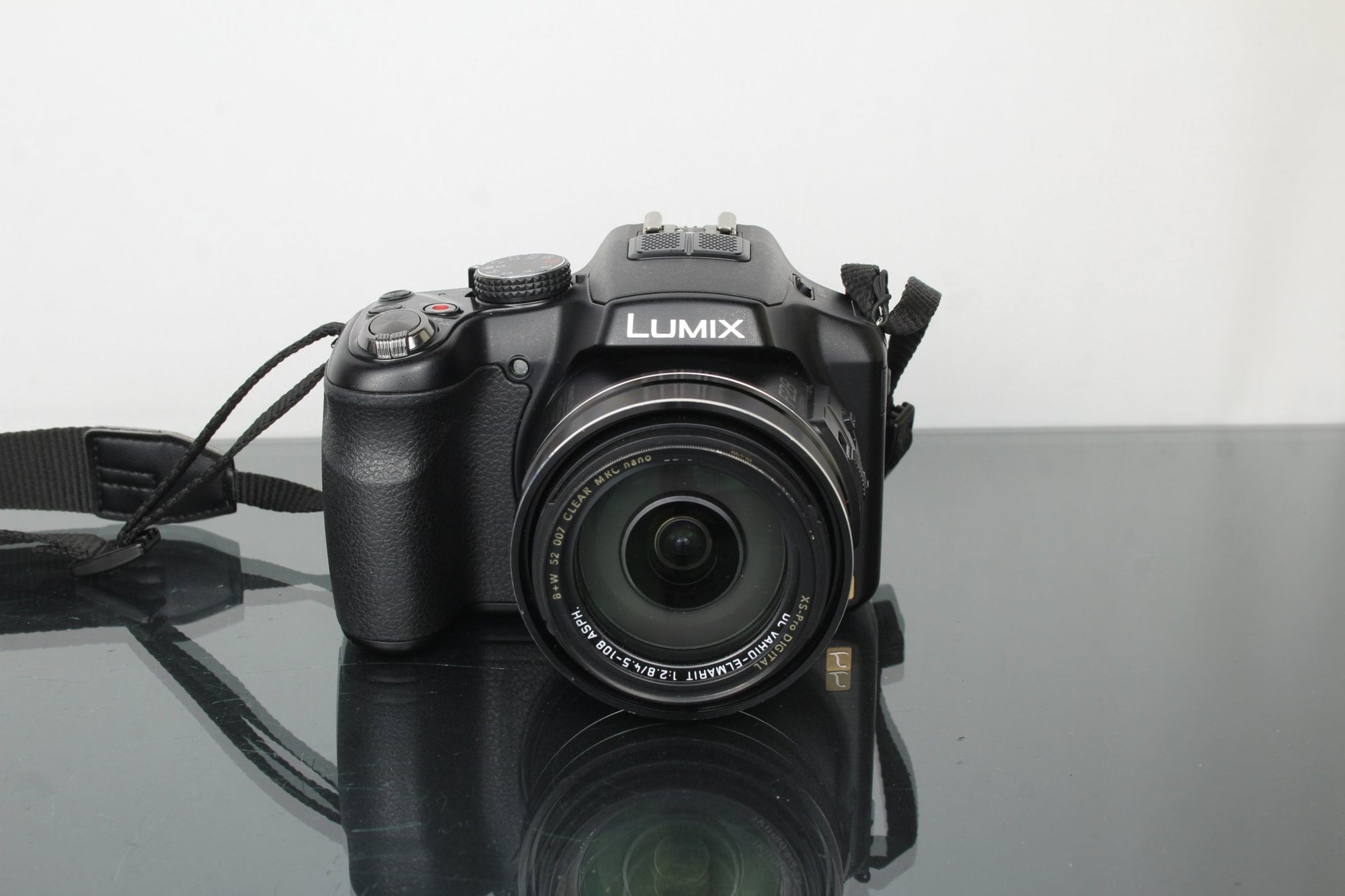 Panasonic Lumix DMC - FZ200 - Dutch|Thrift