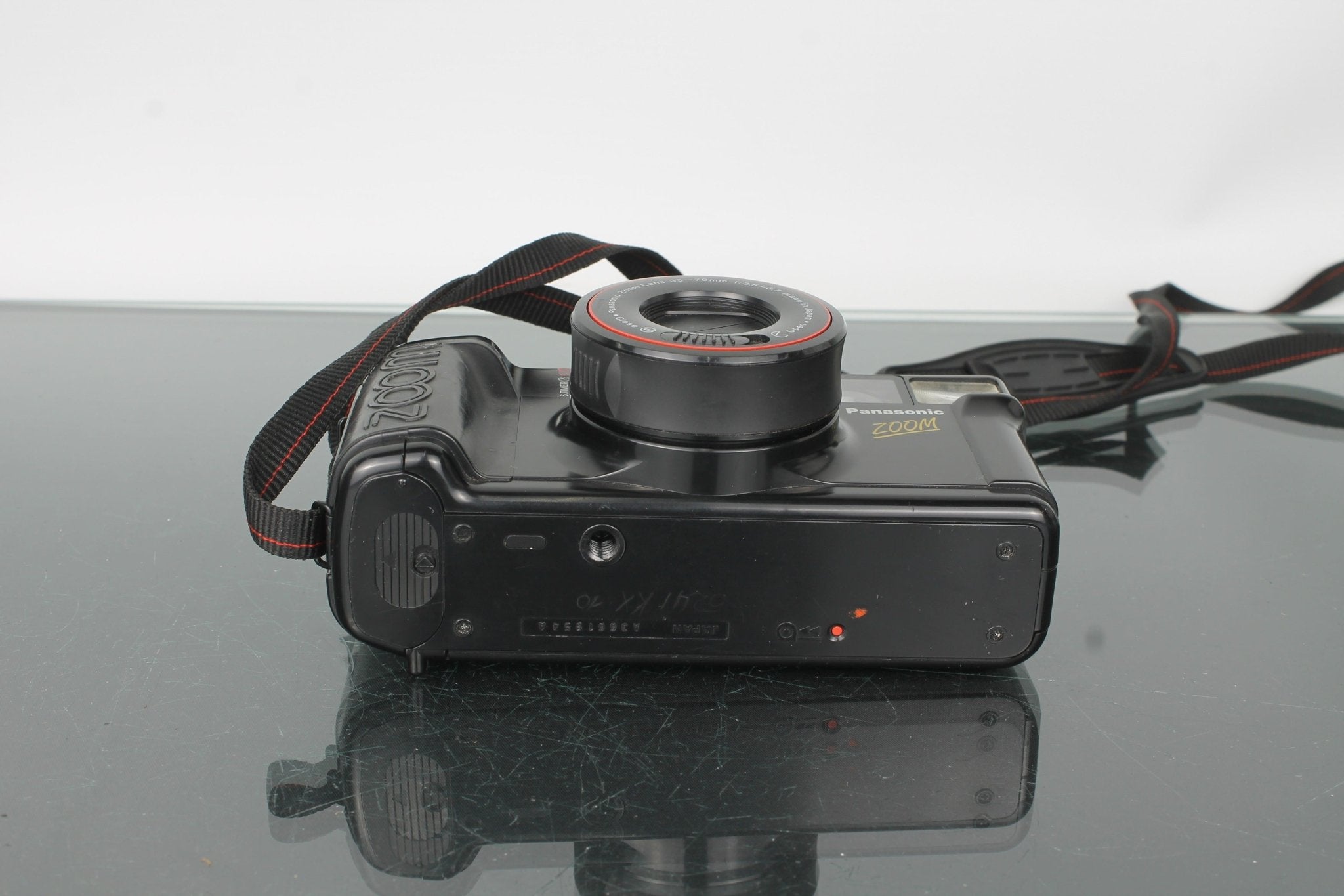 Panasonic Zoom C-900ZM 35mm Point & Shoot Film Camera – Dutch|Thrift Panasonic Zoom C-900ZM 35mm Point & Shoot Film Camera – Dutch|Thrift