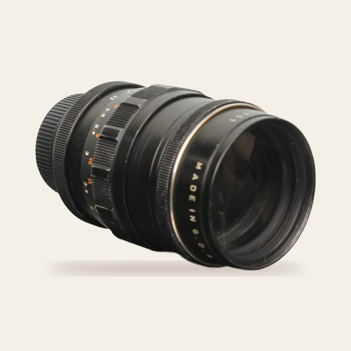 Pentacon 135mm f/2.8