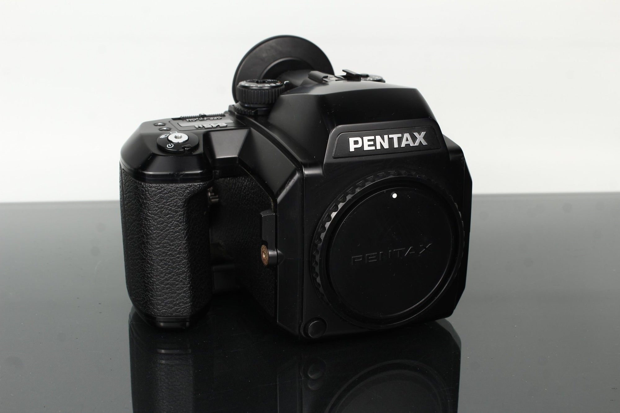 Pentax 645N Kit + FA 45 - 85mm + FA 80 - 160mm - Dutch|Thrift