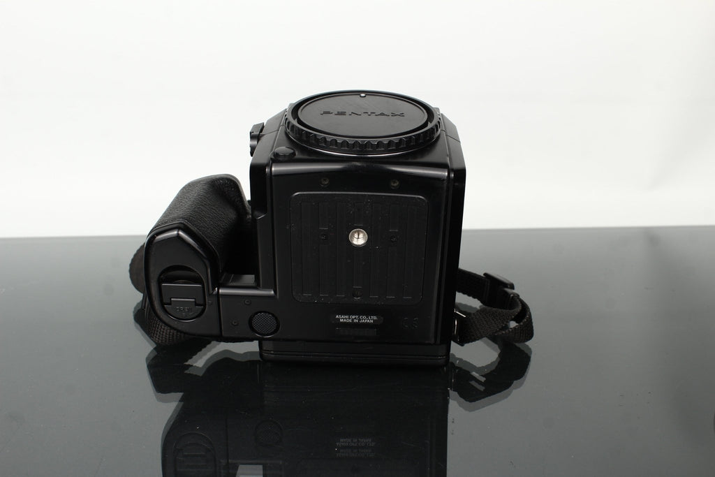 Pentax 645N Kit + FA 45 - 85mm + FA 80 - 160mm - Dutch|Thrift