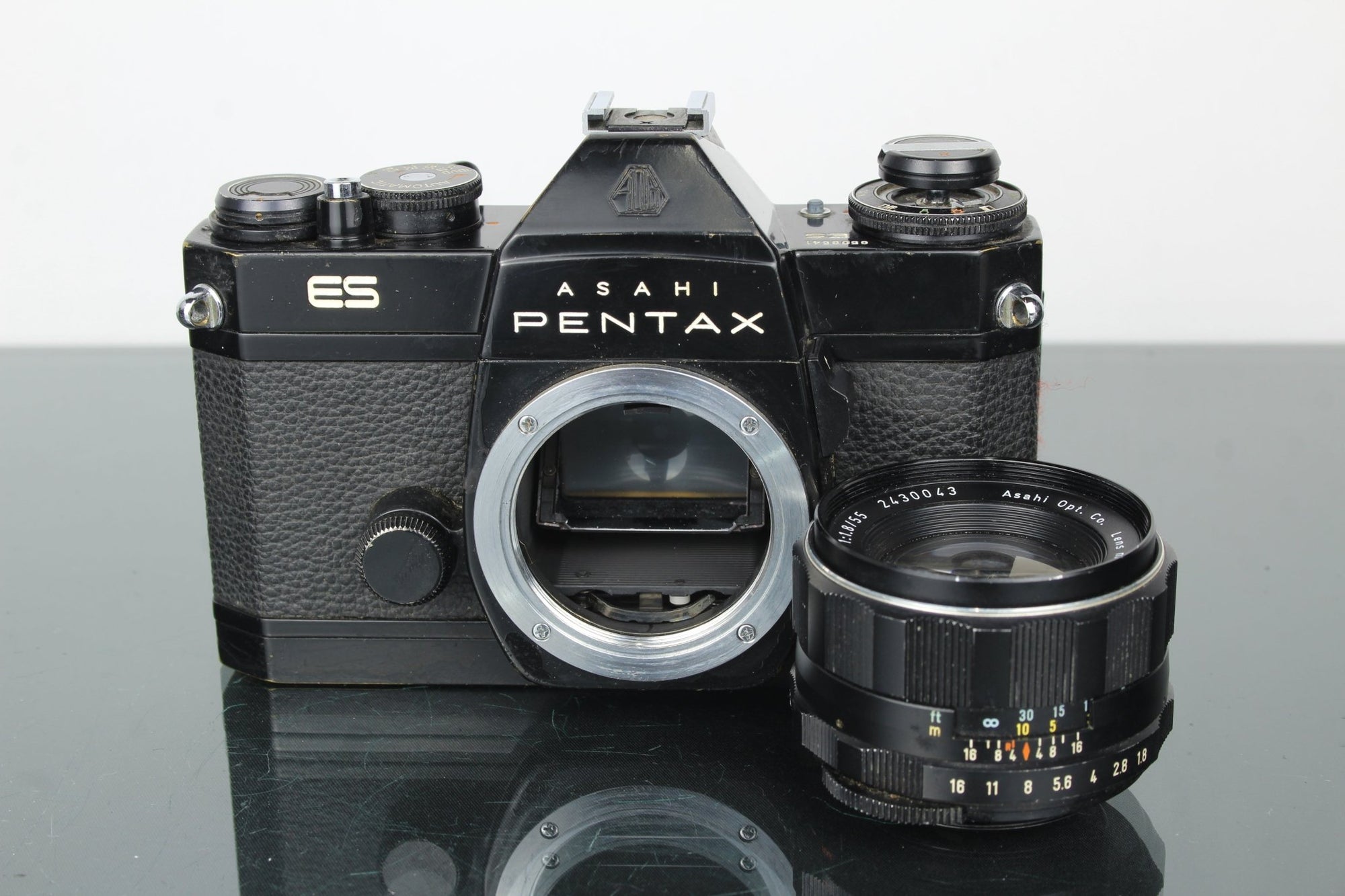 Pentax Asahi ES + Super - Takumar 55mm 1.8 M42 lens - Dutch|Thrift