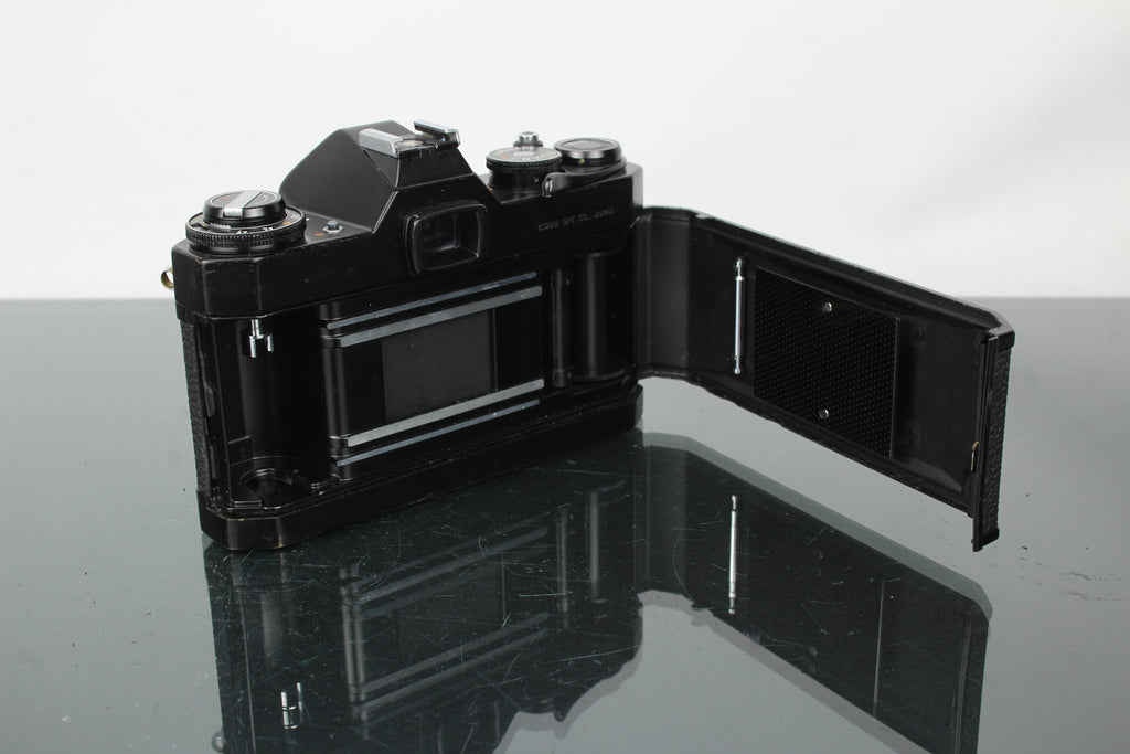 Pentax Asahi ES + Takumar 55mm f/2 M42 lens - Dutch|Thrift